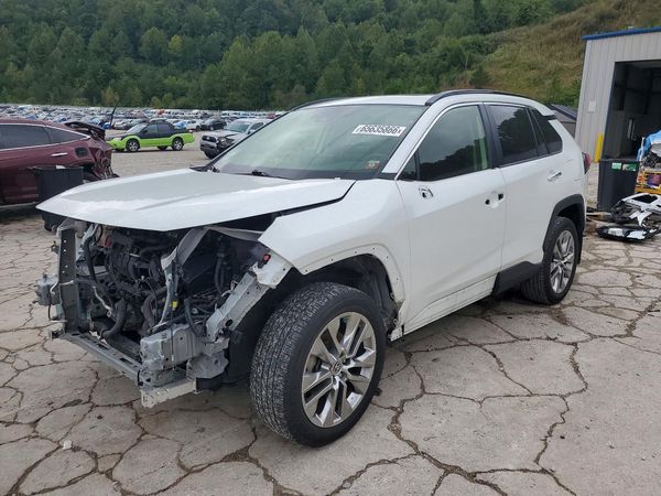 2023 TOYOTA RAV4 Limited — Front 3/4