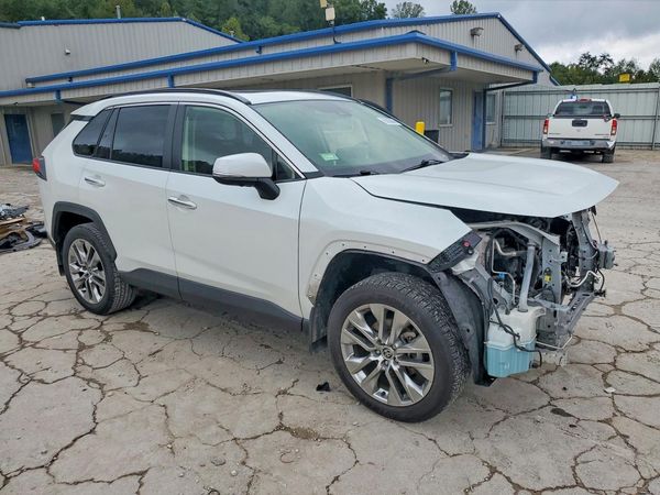 2023 TOYOTA RAV4 Limited — Passenger 3/4