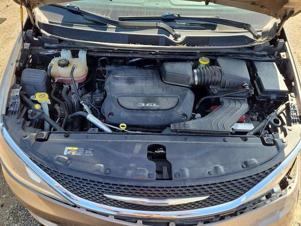 2017 CHRYSLER PACIFICA Touring L