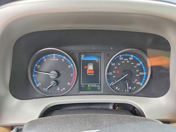 2017 TOYOTA RAV4 XLE