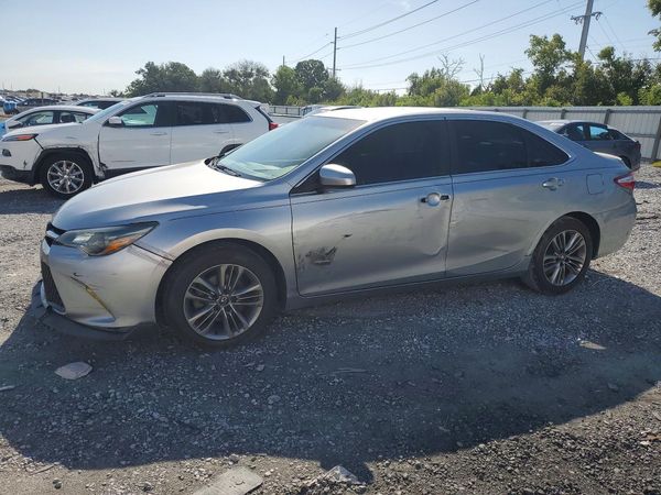 2016 TOYOTA CAMRY