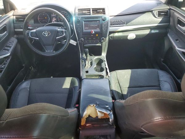 2016 TOYOTA CAMRY