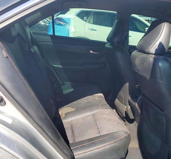 2016 TOYOTA CAMRY
