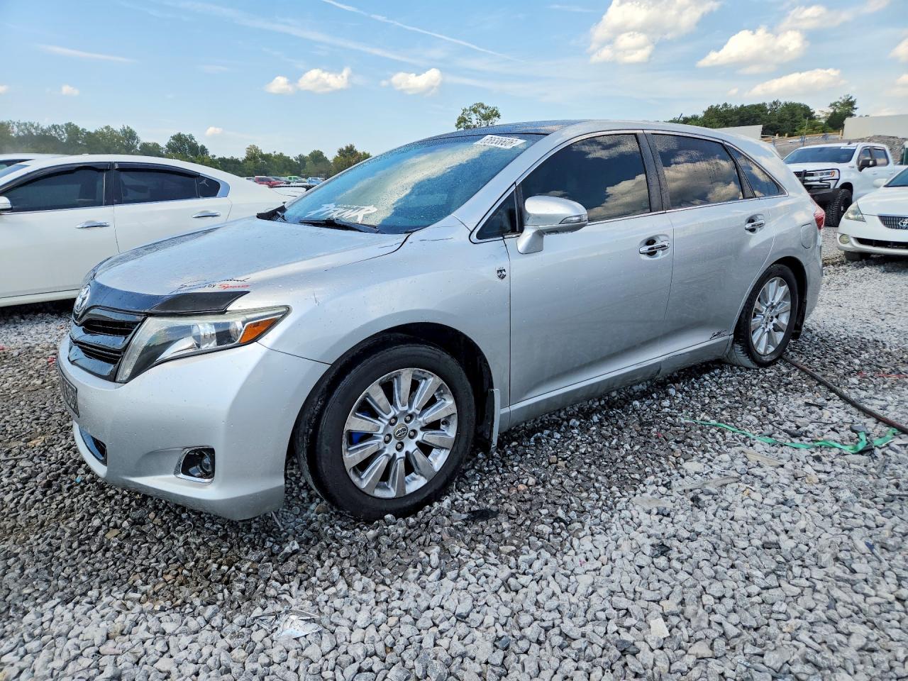 2013 TOYOTA VENZA — Front 3/4