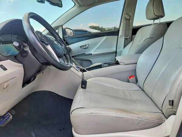 2013 TOYOTA VENZA — DENT