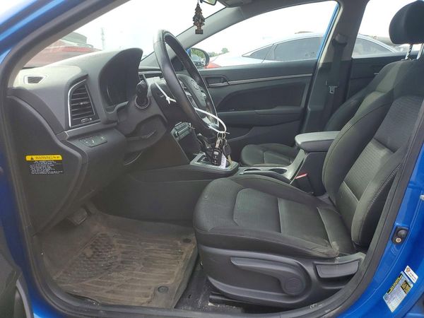 2017 HYUNDAI ELANTRA