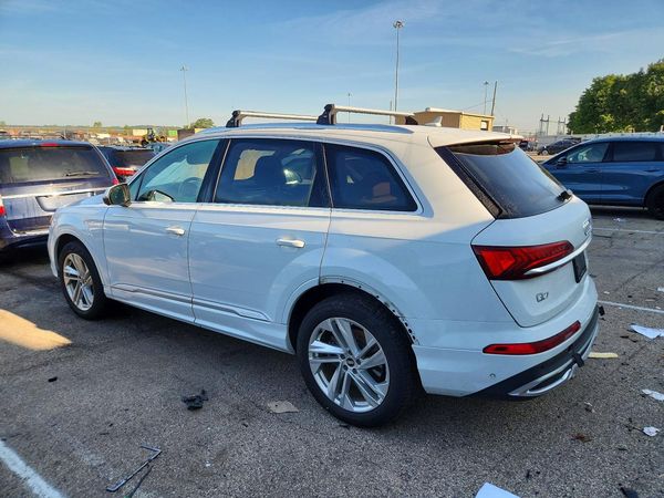 2021 AUDI Q7 quattro Premium Plus