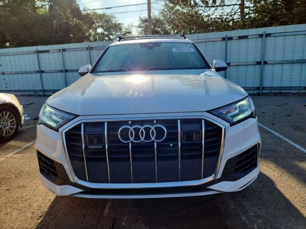 2021 AUDI Q7 quattro Premium Plus