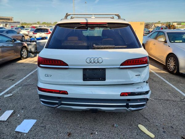 2021 AUDI Q7 quattro Premium Plus