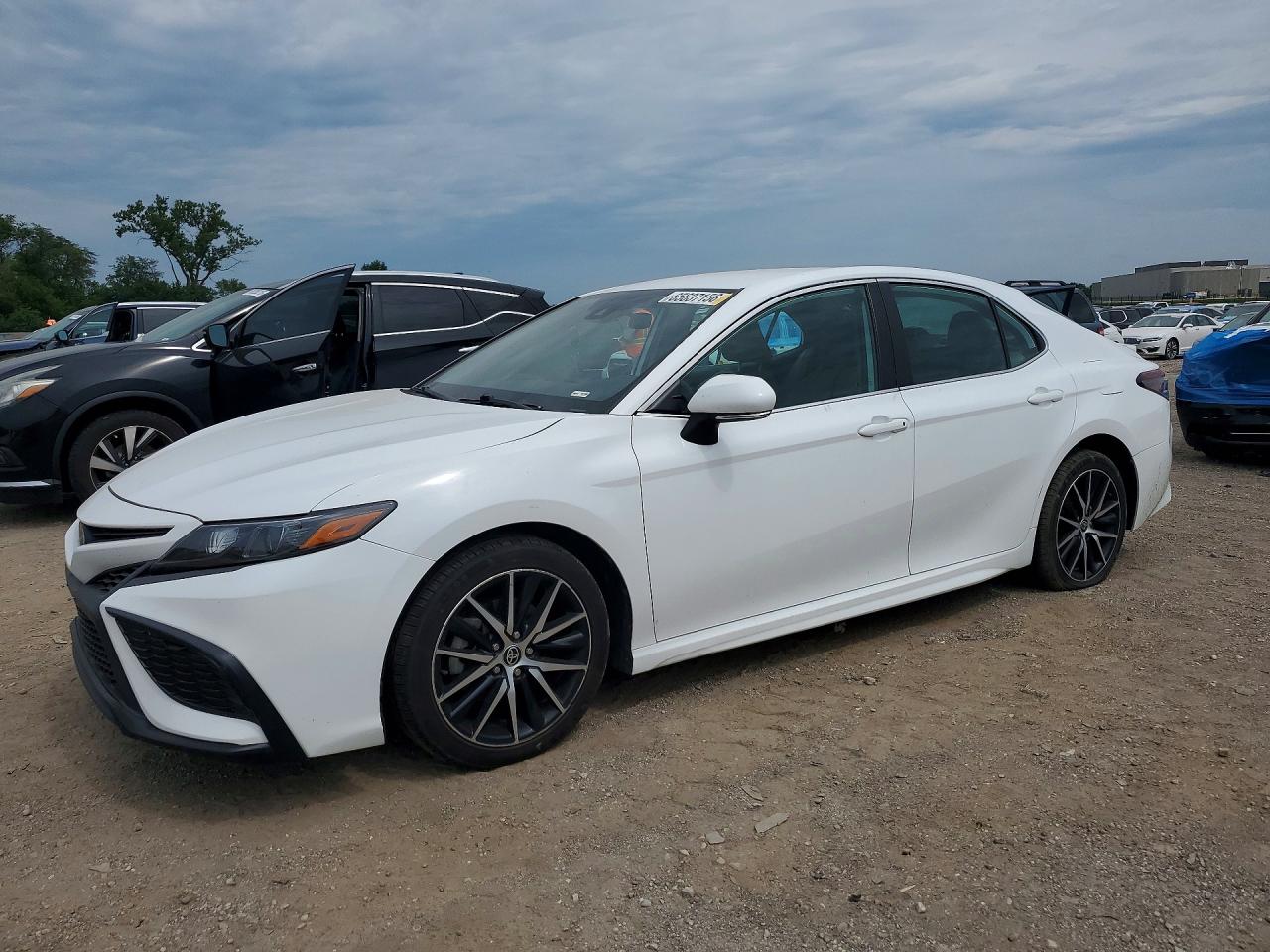 2023 TOYOTA CAMRY