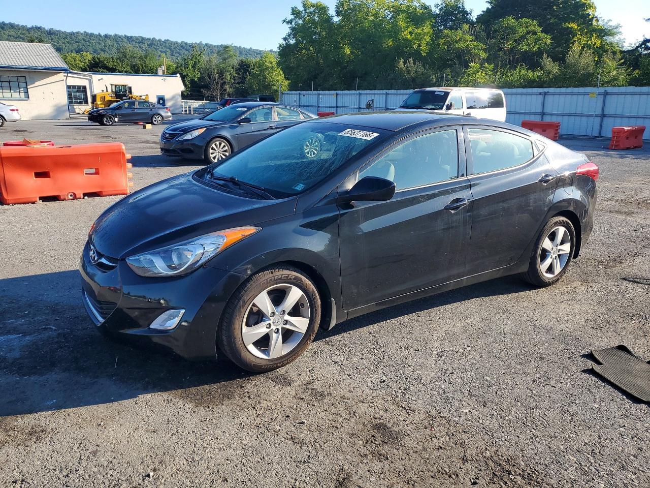 2013 HYUNDAI ELANTRA