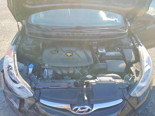 2013 HYUNDAI ELANTRA