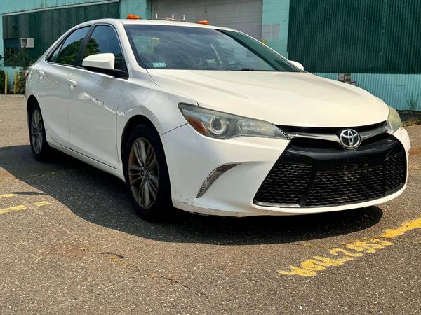 2016 TOYOTA CAMRY