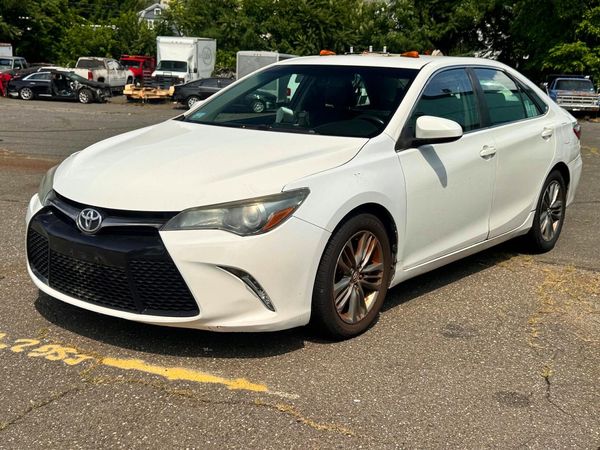 2016 TOYOTA CAMRY