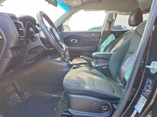 2015 KIA SOUL GL(Middle-low grade) — DENT