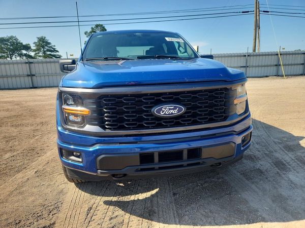 2025 FORD F150