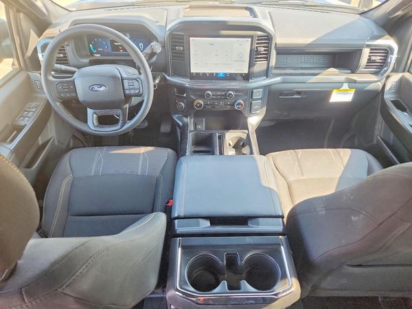 2025 FORD F150