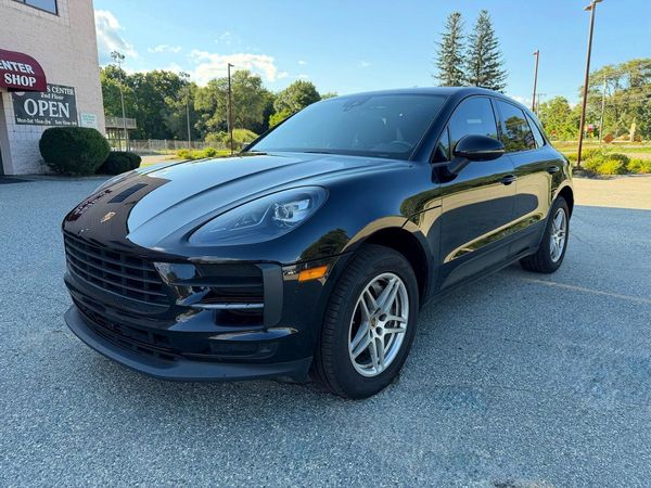 2021 PORSCHE MACAN Base