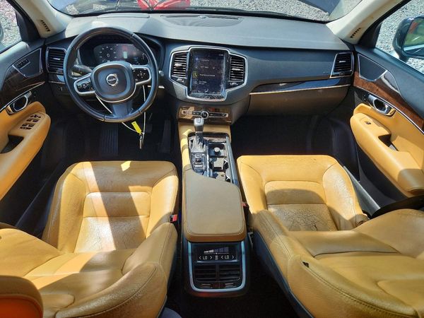 2016 VOLVO XC90 SV42 Momentum