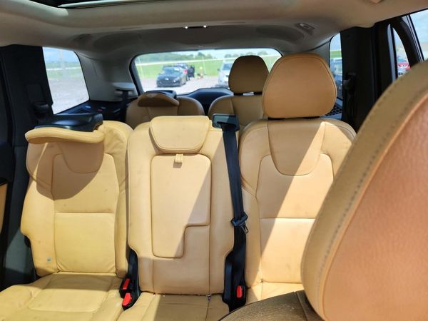 2016 VOLVO XC90 SV42 Momentum