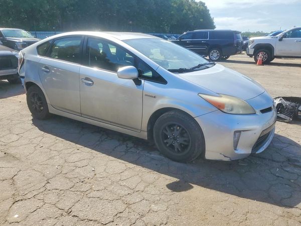 2012 TOYOTA PRIUS — Passenger 3/4