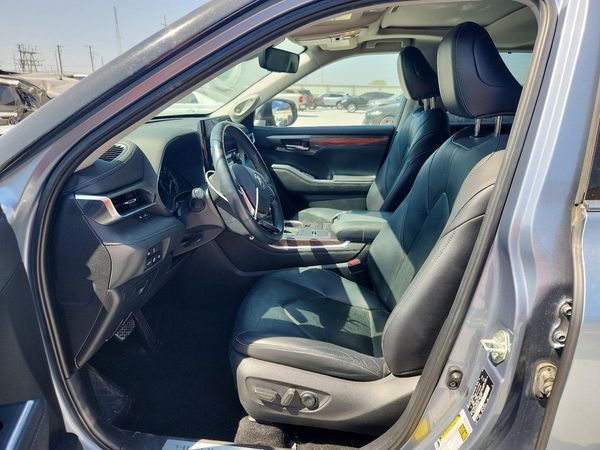 2020 TOYOTA HIGHLANDER Limited