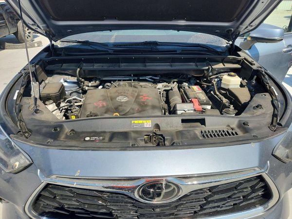 2020 TOYOTA HIGHLANDER Limited