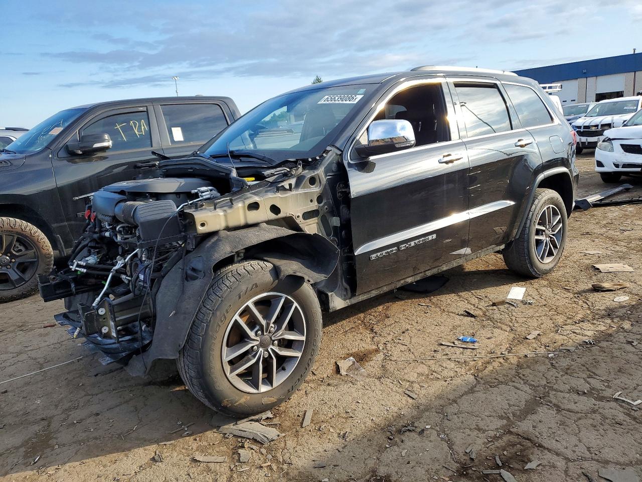 2020 JEEP CHEROKEE Limited — Front 3/4