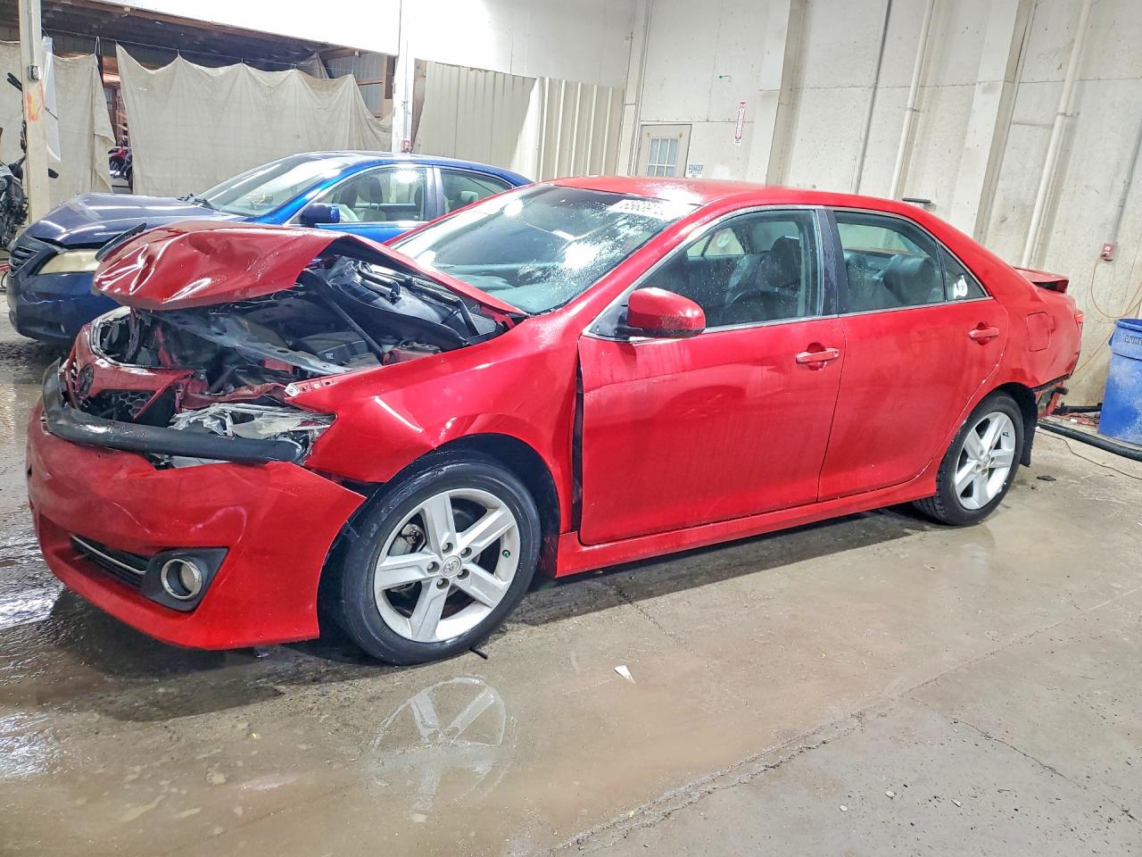 2014 TOYOTA CAMRY