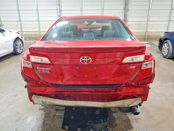 2014 TOYOTA CAMRY