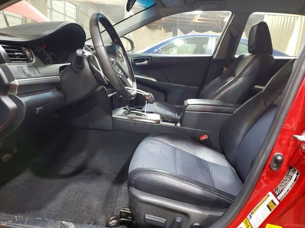 2014 TOYOTA CAMRY