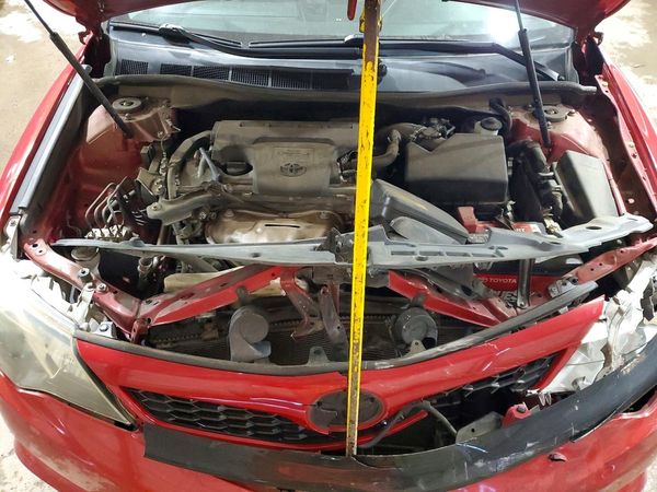 2014 TOYOTA CAMRY