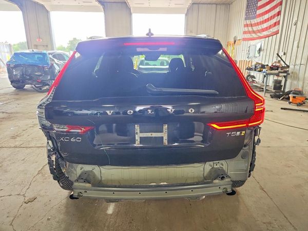 2019 VOLVO XC60 Inscription