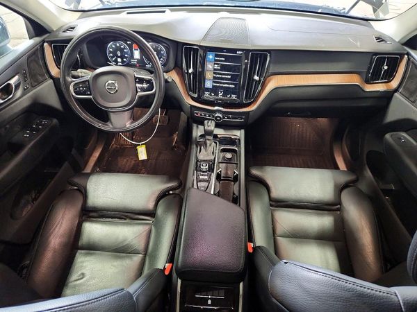 2019 VOLVO XC60 Inscription