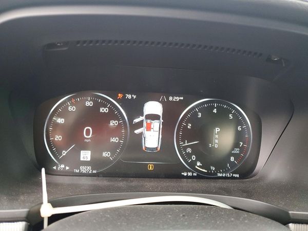 2018 VOLVO V90
