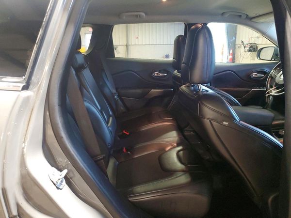 2019 JEEP CHEROKEE LATITUDE PLUS 4X4