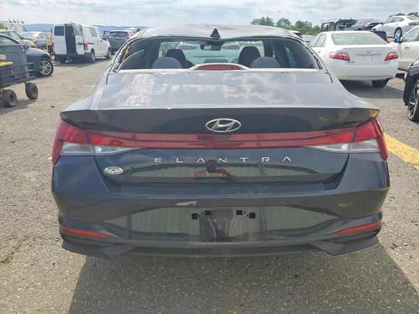 2023 HYUNDAI ELANTRA SE
