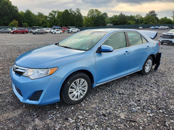 2013 TOYOTA CAMRY