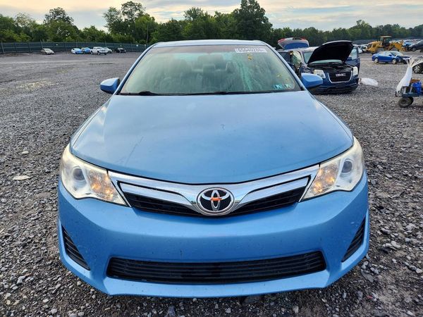 2013 TOYOTA CAMRY