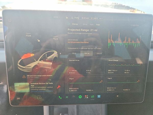 2024 TESLA MODEL 3