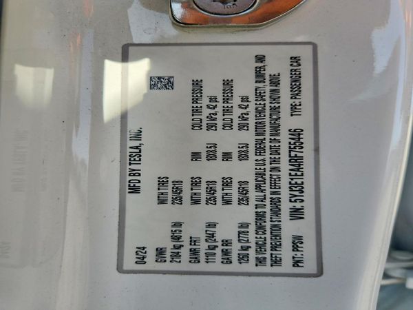 2024 TESLA MODEL 3