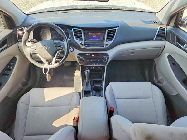 2017 HYUNDAI TUCSON