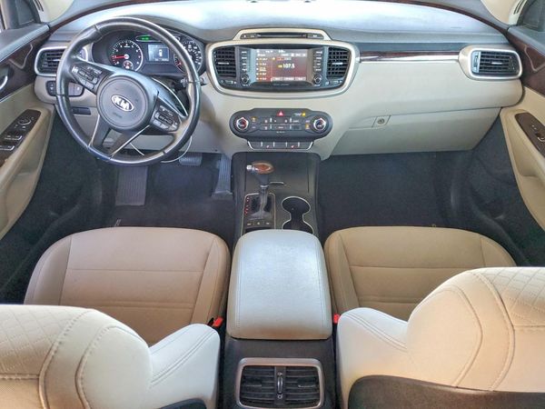 2018 KIA SORENTO L, LX