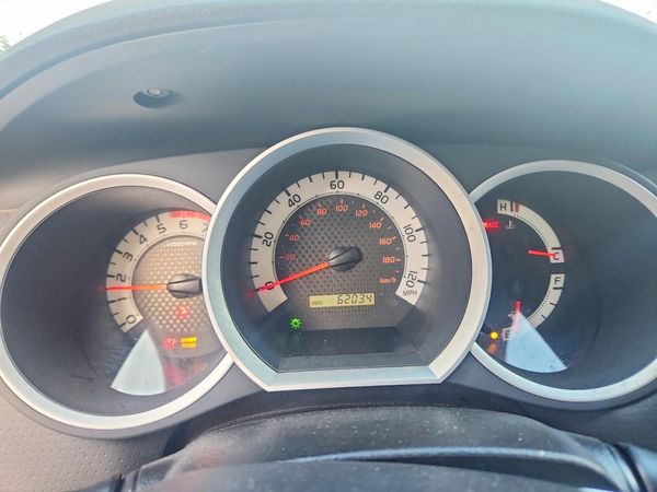 2015 TOYOTA TACOMA Delux Grade
