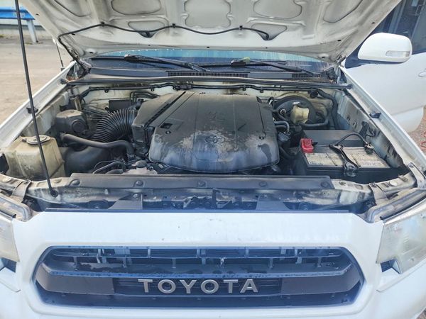 2015 TOYOTA TACOMA Delux Grade