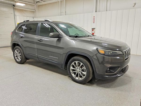2019 JEEP CHEROKEE LATITUDE PLUS FWD — Passenger 3/4