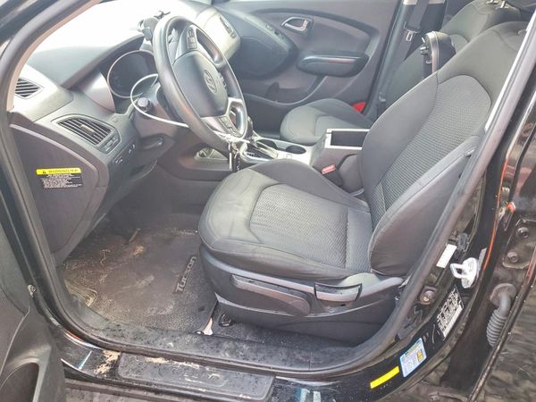 2015 HYUNDAI TUCSON GL (Middle-Low)