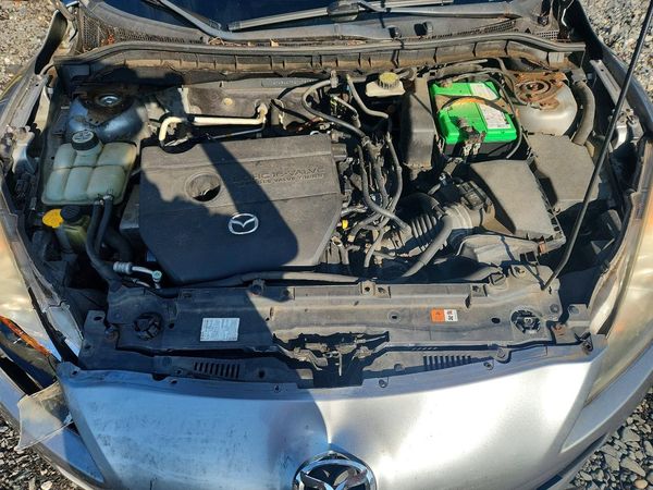 2013 MAZDA 3 SV/Base