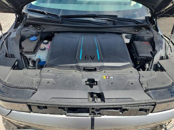 2024 HYUNDAI IONIQ SE — Engine bay