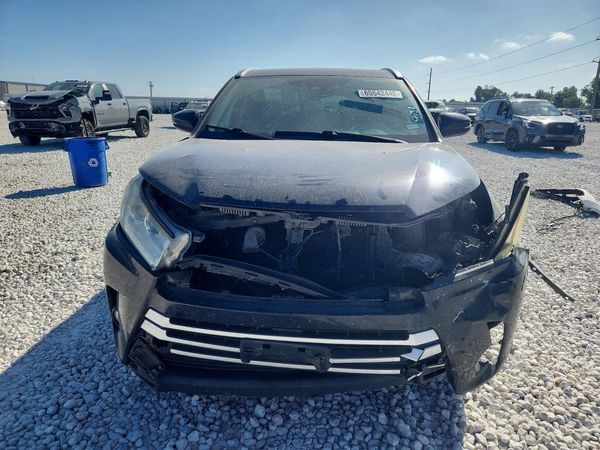 2018 TOYOTA HIGHLANDER